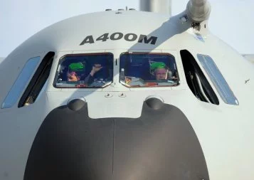 A400M. Airbus rapatrie ses ingénieurs toulousains à Séville et prépare ses livraisons pour 2016