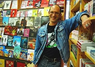 Jean-Christophe Pinpin, de croque-mort en série noire...