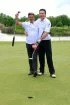 Pour l'occasion le green était coloré grâce aux 18 entreprises sponsorisant les différents trous du parcours, alors habillés à leurs couleurs pour la journée.