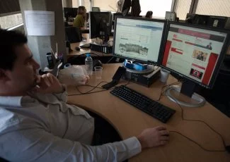 Depuis Toulouse, Atchik Services modère les pages facebook de l'Élysée et de François Hollande