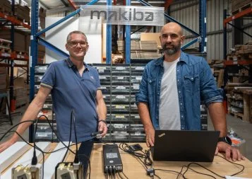 Makiba prend le virage du bureau reconditionné 