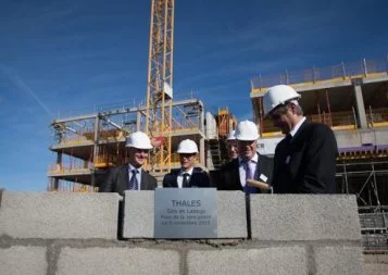 Thales pose la première pierre de son site emblématique de Labège