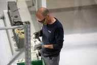 Le site comprend six machines automatisées et robotisées