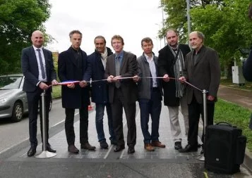 Le Sicoval teste la route solaire Wattway au coeur du quartier Enova