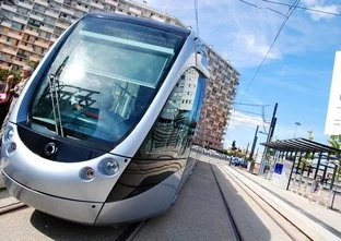 Toulouse : Le Conseil d'État remet le tramway Garonne sur les rails