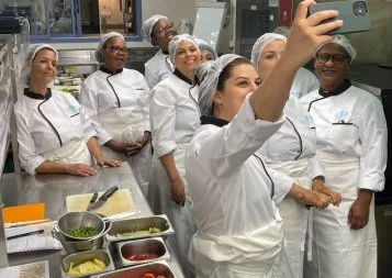 A Toulouse, Des Etoiles et des Femmes forme ses premières cuisinières