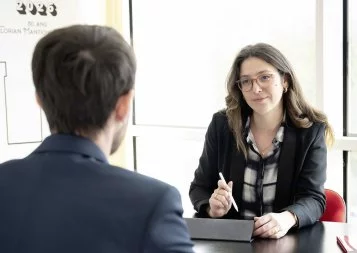 1/6. Les cabinets de recrutement dans la tourmente : La chasse (aux clients) est ouverte