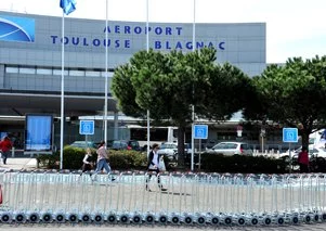 Nuages de cendres : l'aéroport Toulouse Blagnac cherche un plan B
