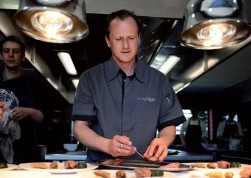 En marge, toujours dans la course aux étoiles