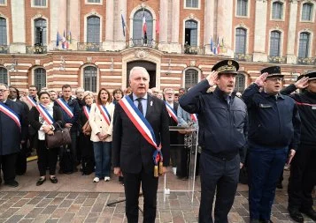 Au Capitole, un rassemblement contre les dégradations