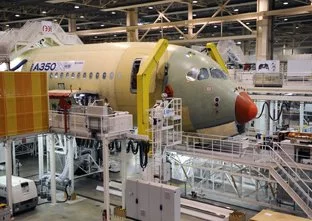 L'A350 XWB, inauguré ce mardi, se prépare déjà aux essais