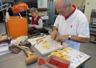 Graulhet. La société V'récuir récompensée pour sa maroquinerie de luxe