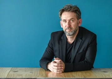 À qui se destinent les services de la société Pass-port ?