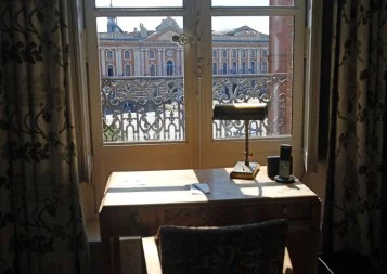 L'hôtel Le Grand Balcon se rénove pour mieux honorer les pionniers de l'Aéropostale