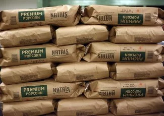 En photos : Nataïs éclate du maïs à pop-corn depuis le Gers