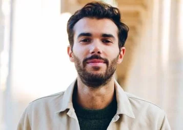 Comment la plateforme Fisio simplifie-t-elle la création des CV ?