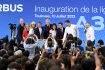 10 juillet. Devant un parterre de ministres, d'élus locaux et de salariés, Airbus a inauguré en grande pompe son nouveau site industriel de pointe dédié à l'A321. « Cette usine vient répondre à la montée en cadence des A320, le plus gros succès de l'aviation », s'est félicité le PDG d'Airbus Guillaume Faury, qui rappelle que le groupe a engrangé 8000 commandes de ce moyen-courrier, dont 4000 dans la version A321.