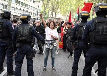 Bloquons tout. À Toulouse, des ronds-points au cortège, une colère protéiforme