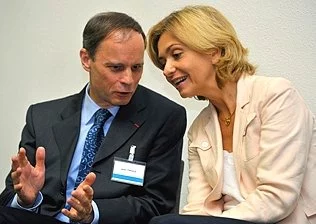 Jean Tirole, le patron universitaire planche à Matignon